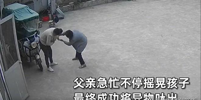 劝告喂面包宝宝差点丢命！网友泪目。米乐m6登录入口惊！河南老人不听(图4)