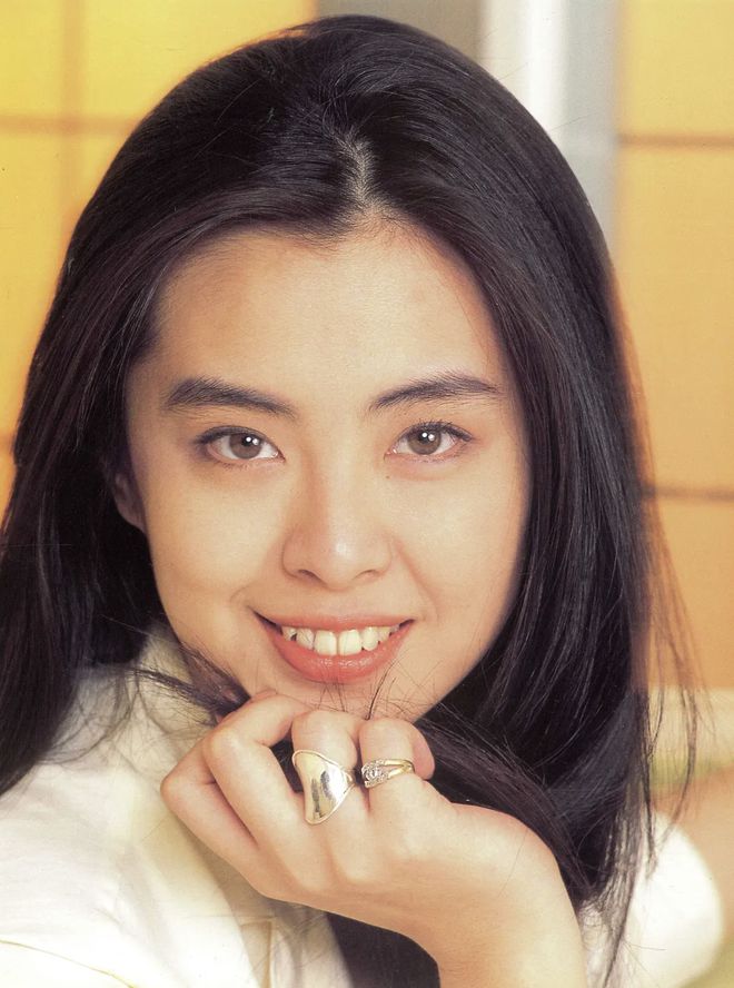 16年的王祖贤她的钱都是从何而来m6米乐不工作不拍戏在温哥华住了(图4)